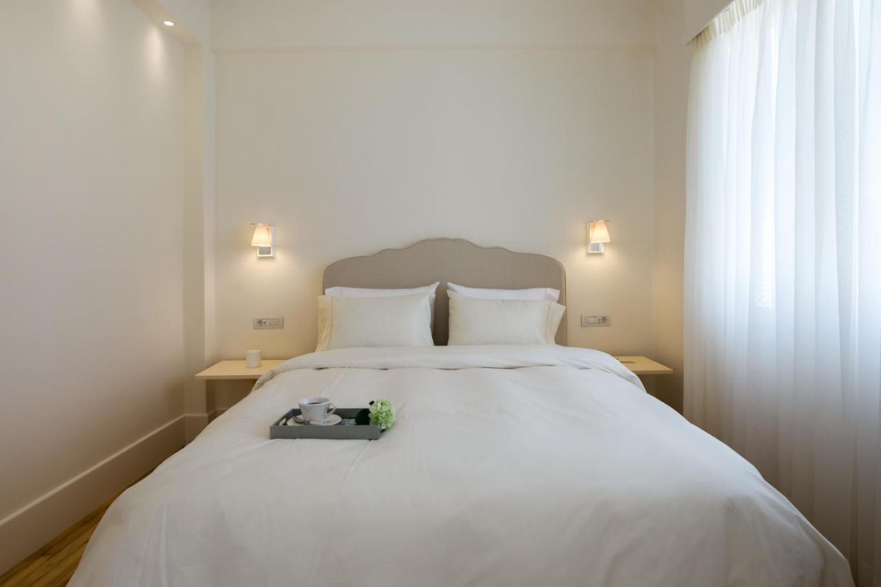 Etoile Luxury Suites อาร์กอสโตลี ภายนอก รูปภาพ