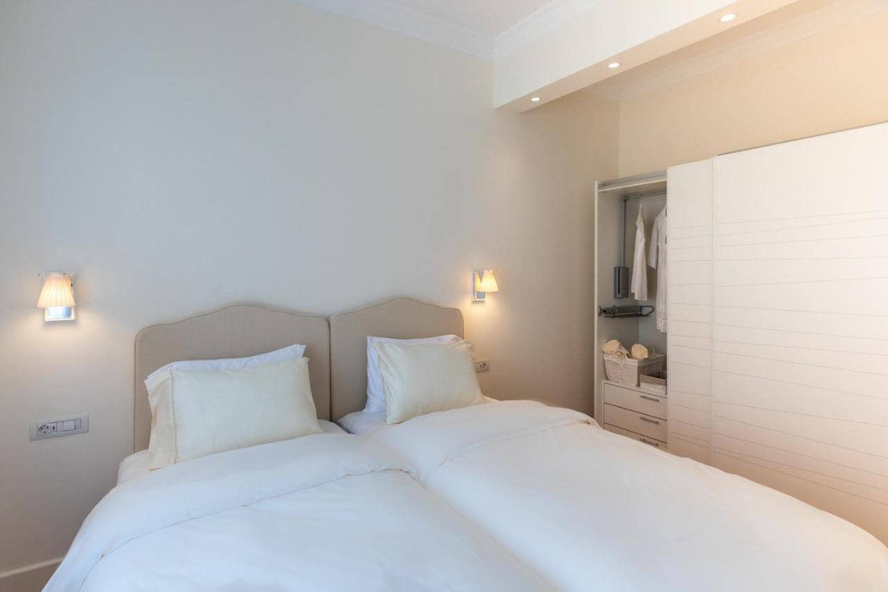 Etoile Luxury Suites อาร์กอสโตลี ภายนอก รูปภาพ